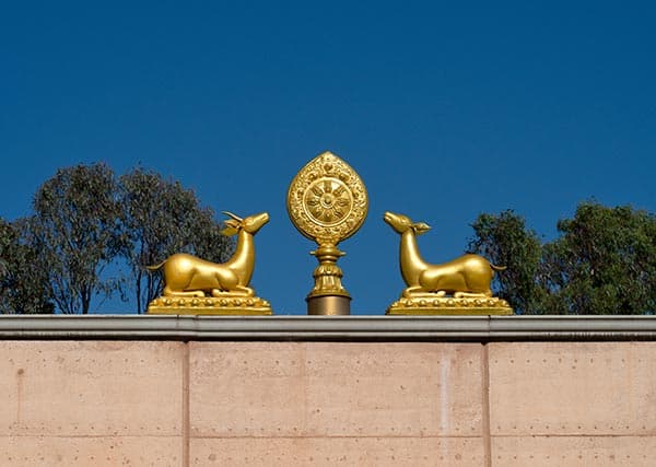 Gelugpa deer symbol